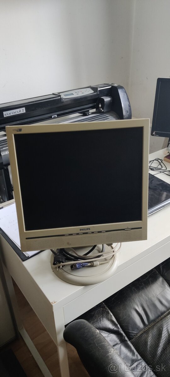 Lcd monitor