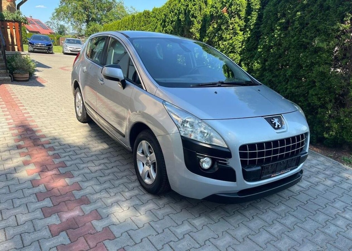 Peugeot 3008 1,6 HDi jízdní režimy klima nafta manuál 82 kw