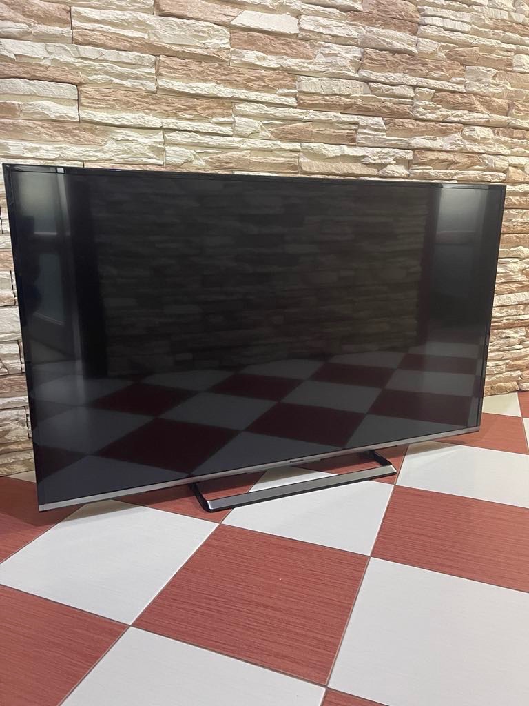 TELEVÍZOR LED Panasonic