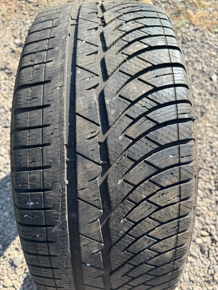 Zimne pneu Michelin Pilot Alpin (235/50/R17)