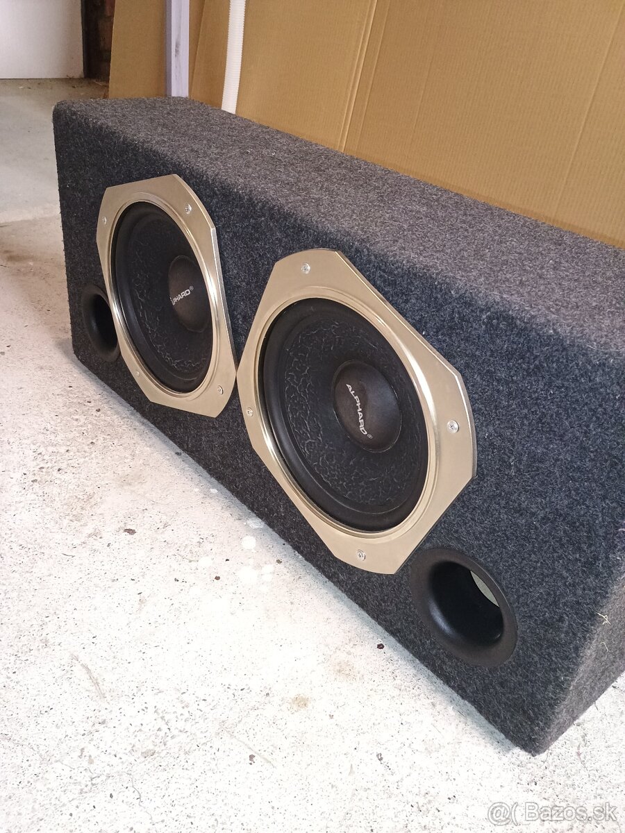 Subwoofer do auta