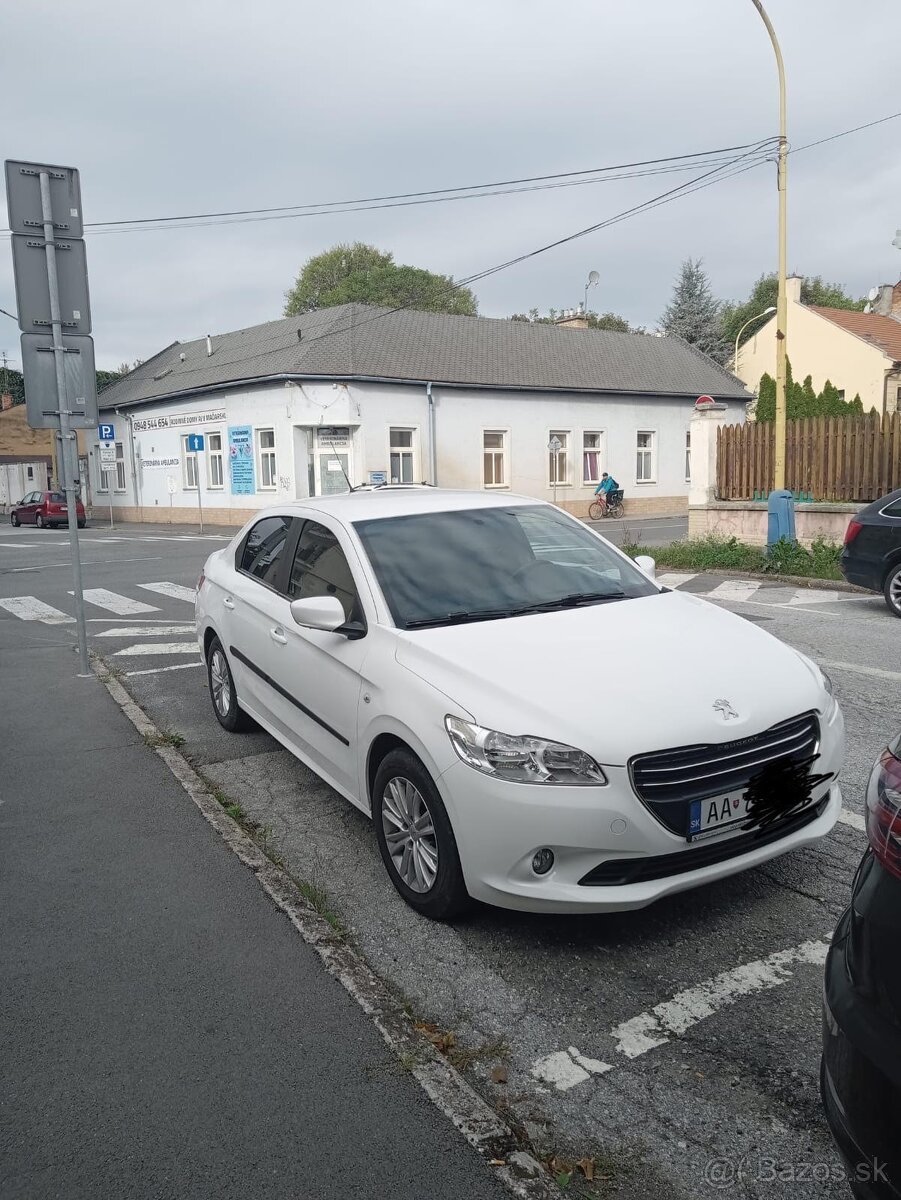 PEUGEOT 301 1.6benzín