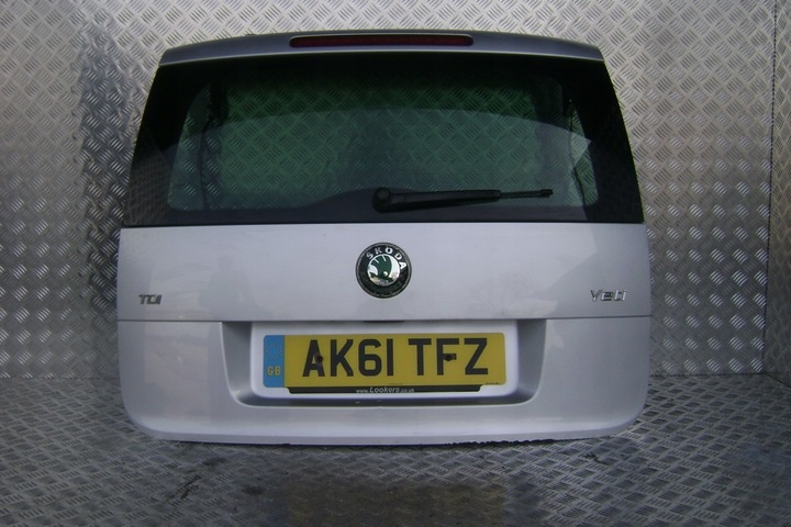 skoda yeti zadna kapota kufor