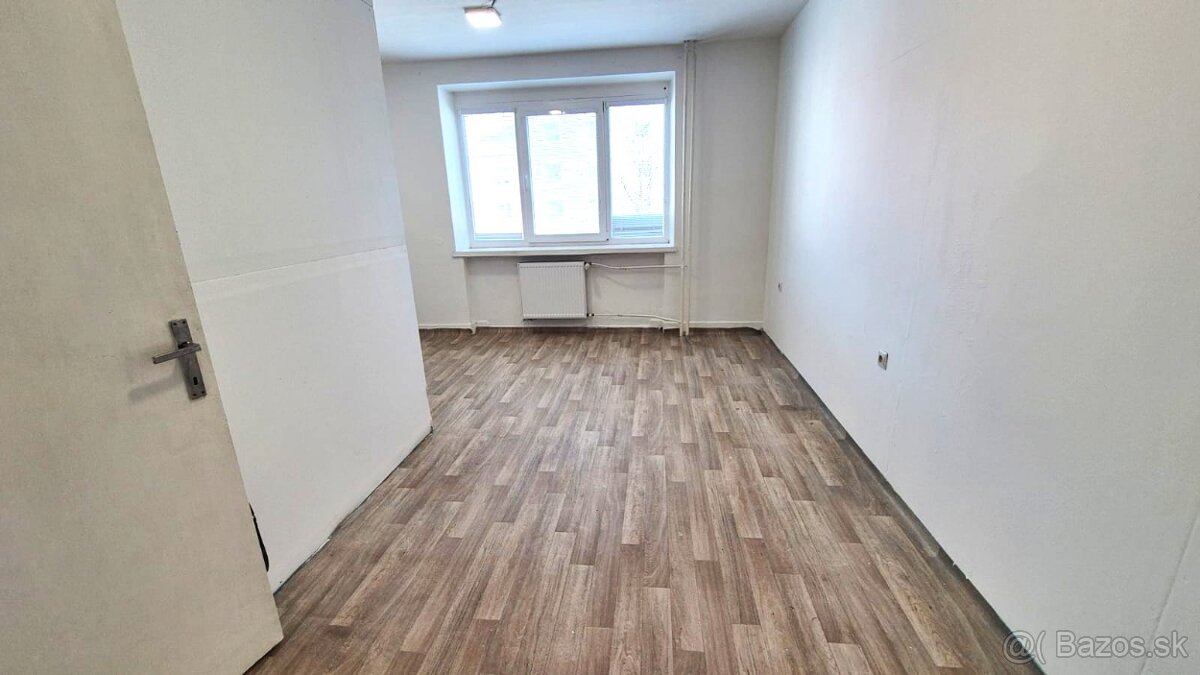 Na prenájom garsónka 22 m² (nebytový priestor) – Martin