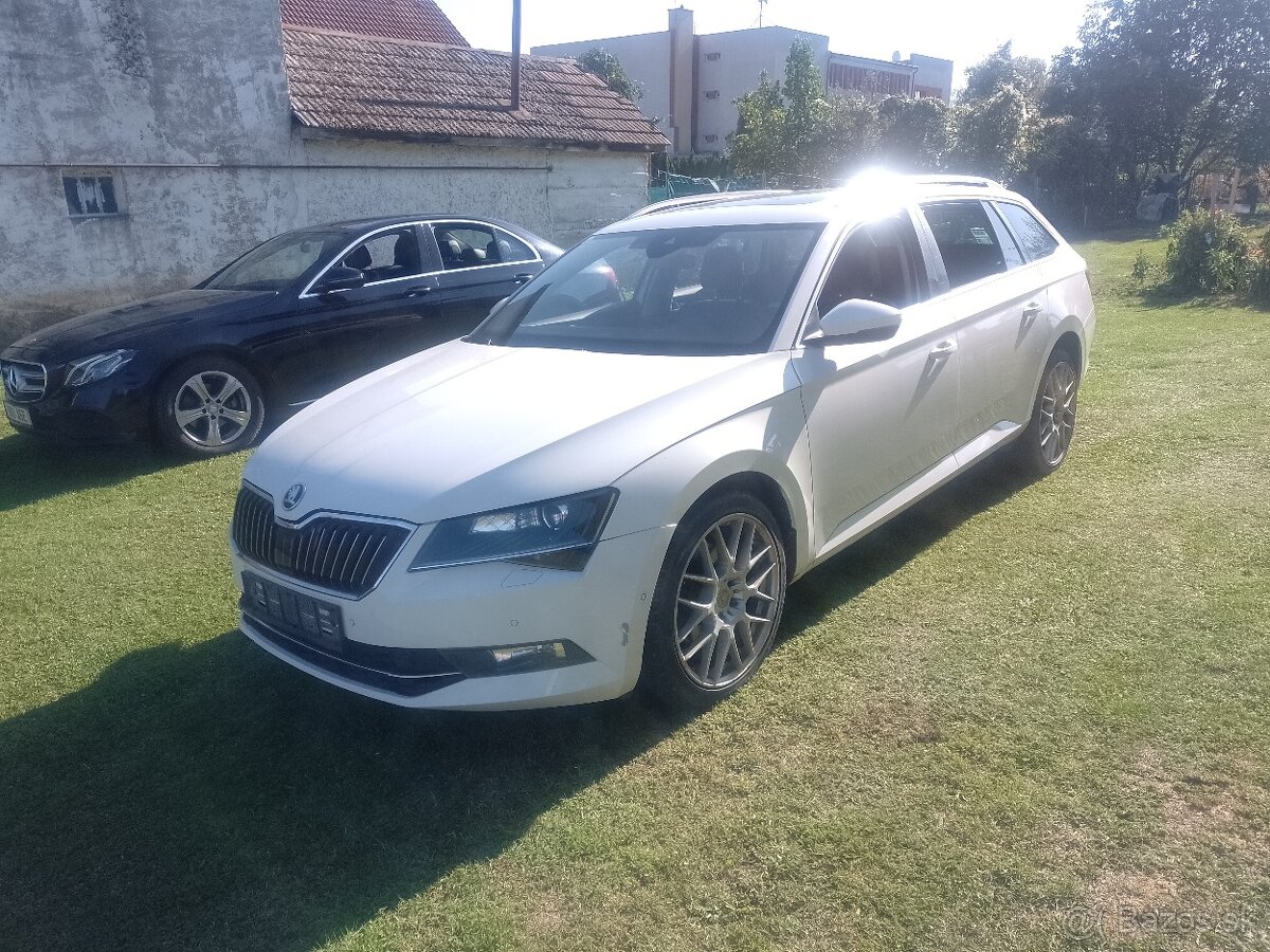 Predám 4x4 Škoda Superb 3 combi ročník 2016 DSG