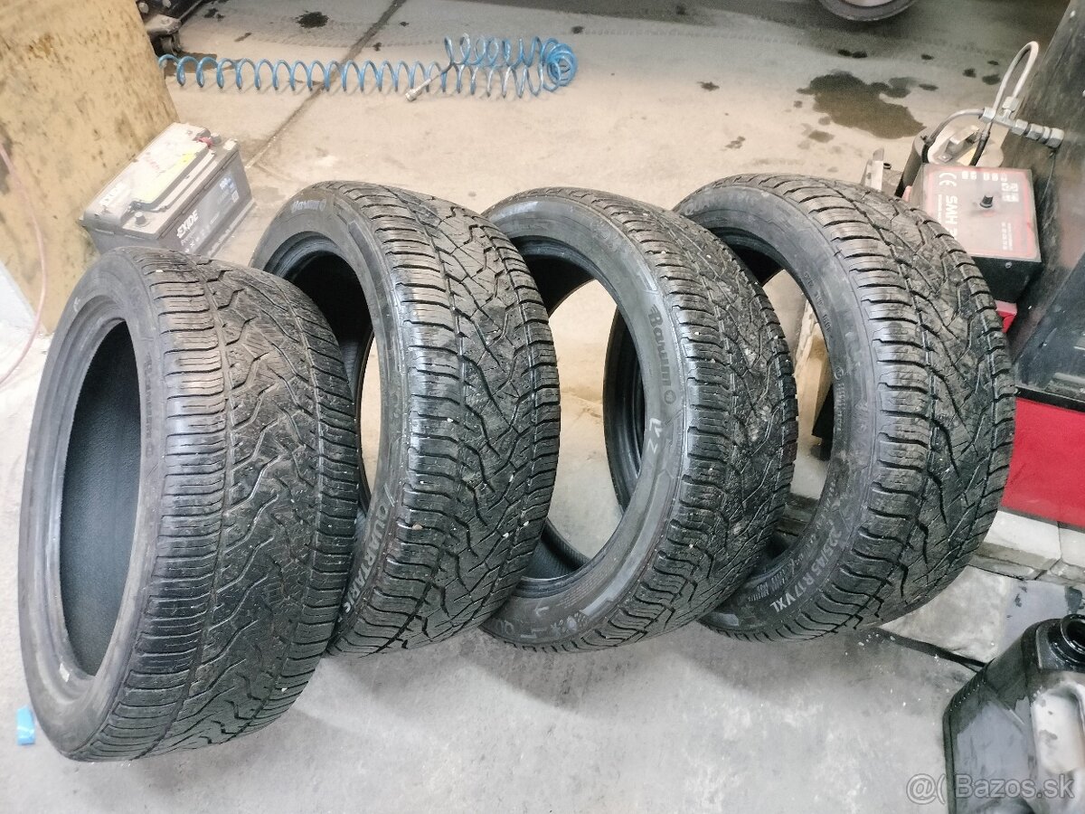 225/45 R17 Celoročné Barum Quartaris 5