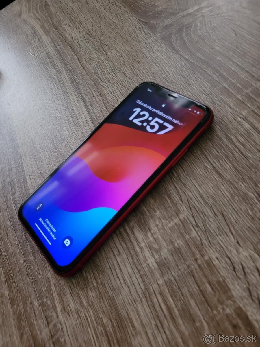 iPhone XR red