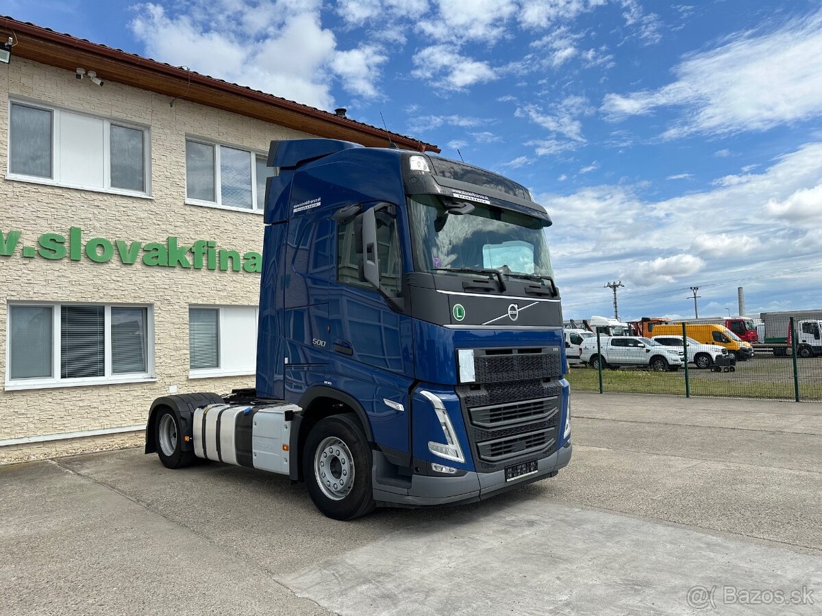 VOLVO 2022 VIN 057