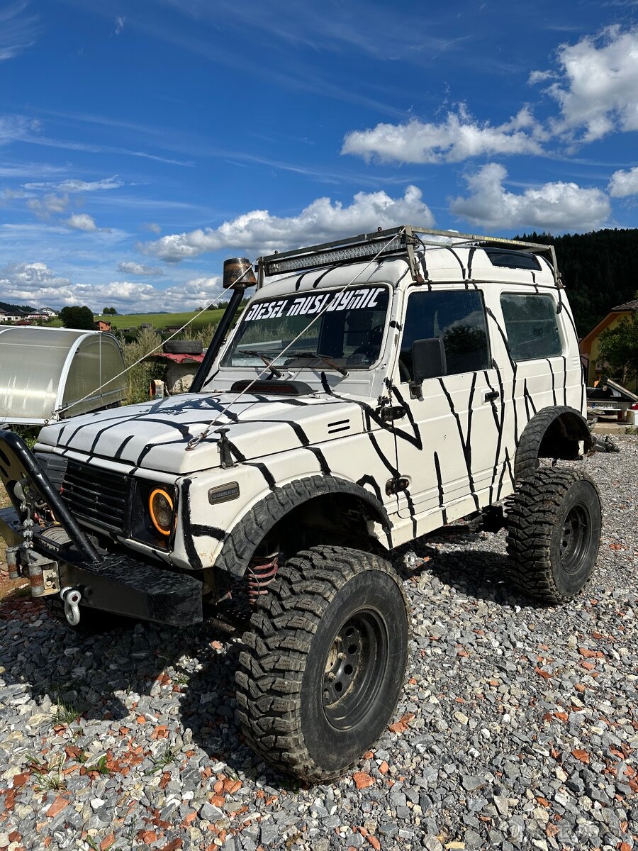 Suzuki Samurai