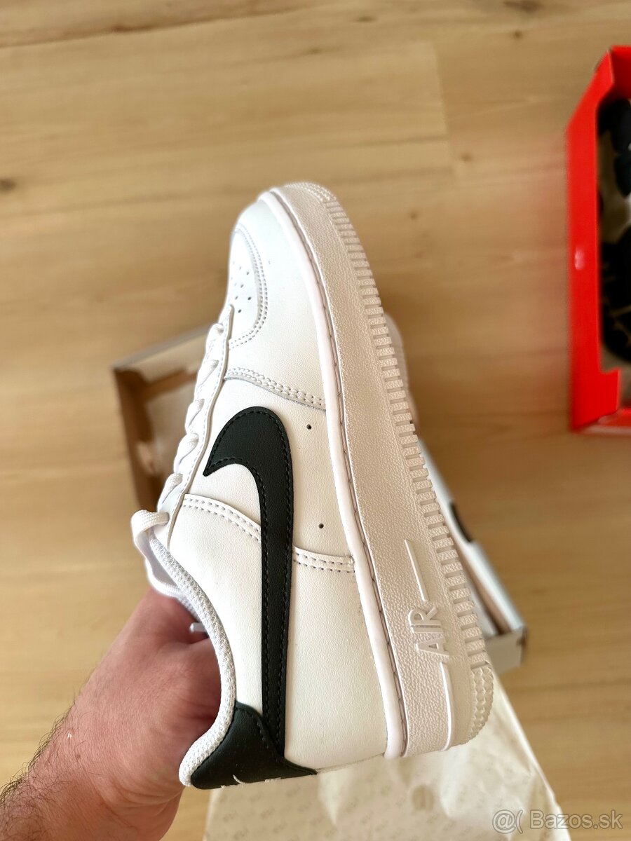 Nike Air Force 1 black white new