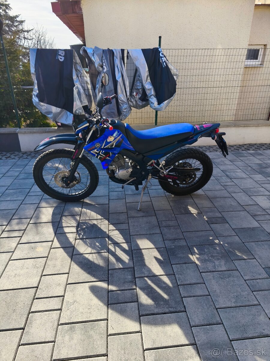 Yamaha XT 125r