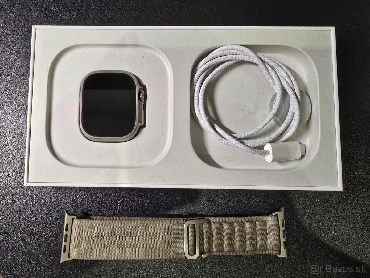 Apple Watch Ultra 2 49mm Titanium Olive Alpine Loop M