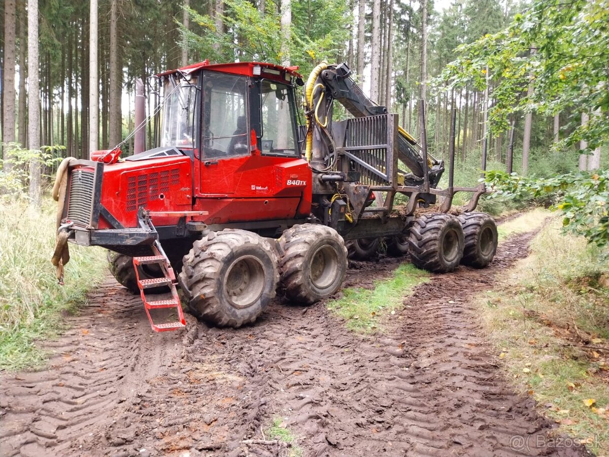 Valmet Komatsu 840TX vývozka