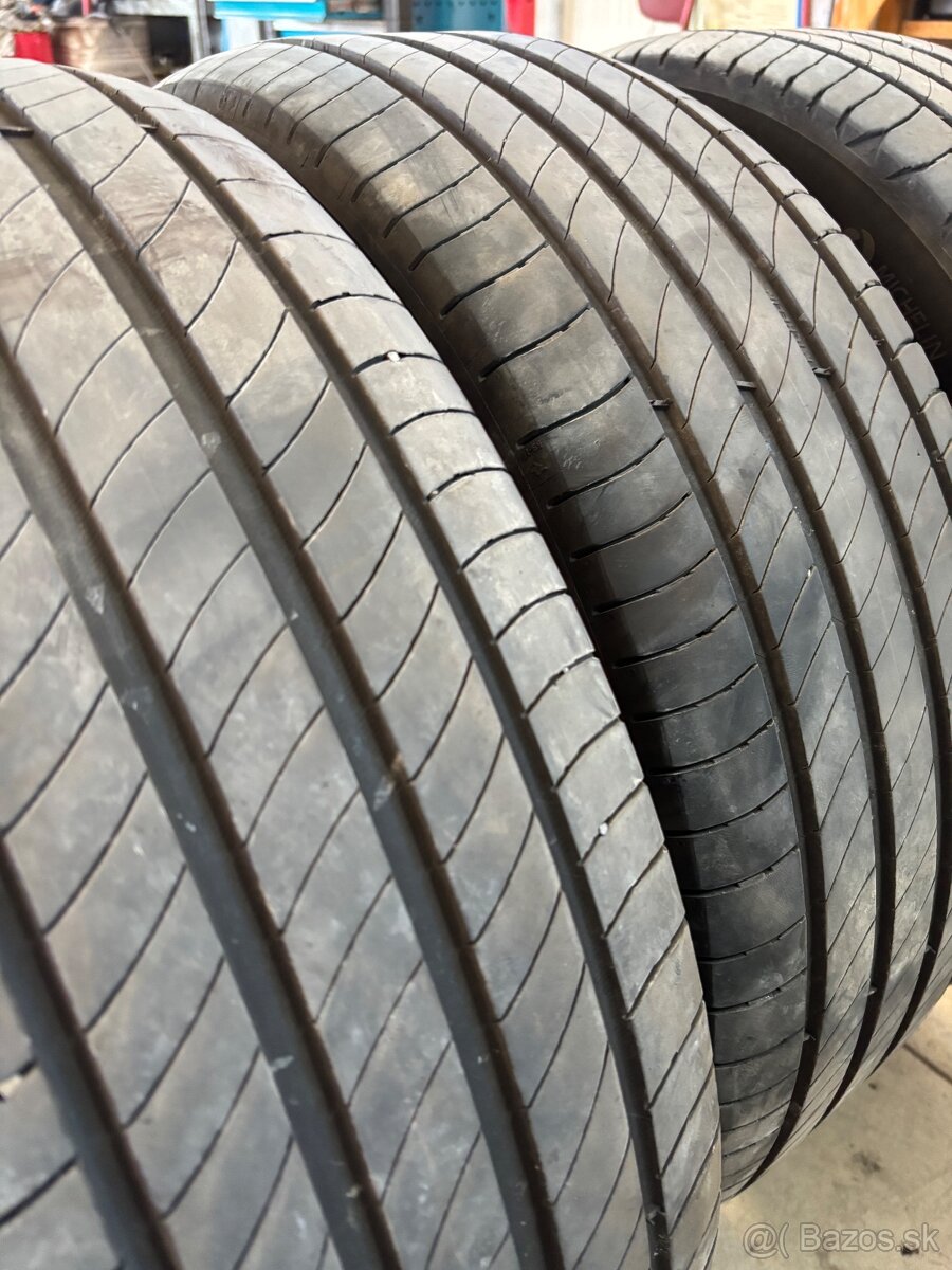 215/55r17 Michelin primacy 4