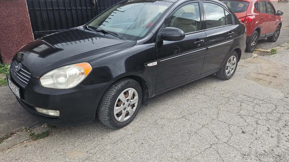 Hyundai accent