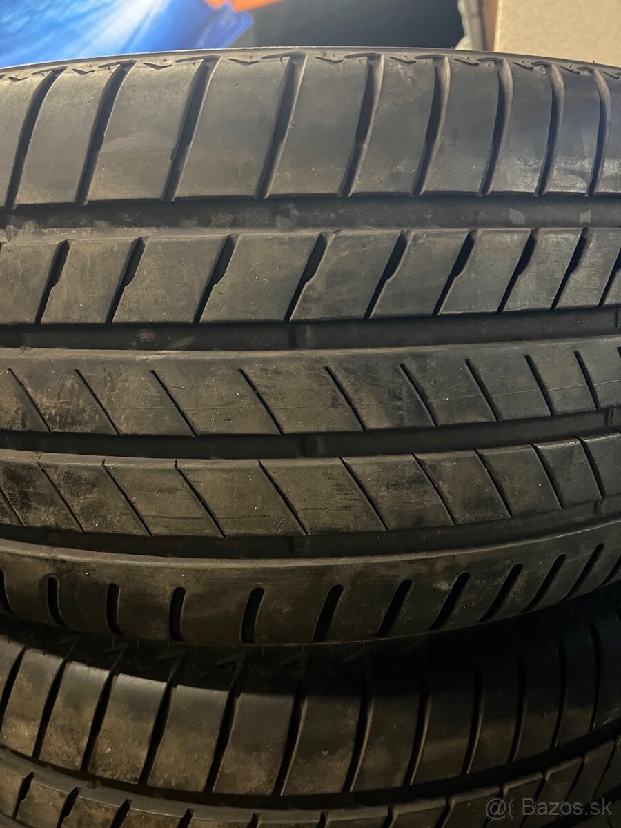 275/45 R20 a 305/40 R20 RFT Runflat Bridgestone BMW X5