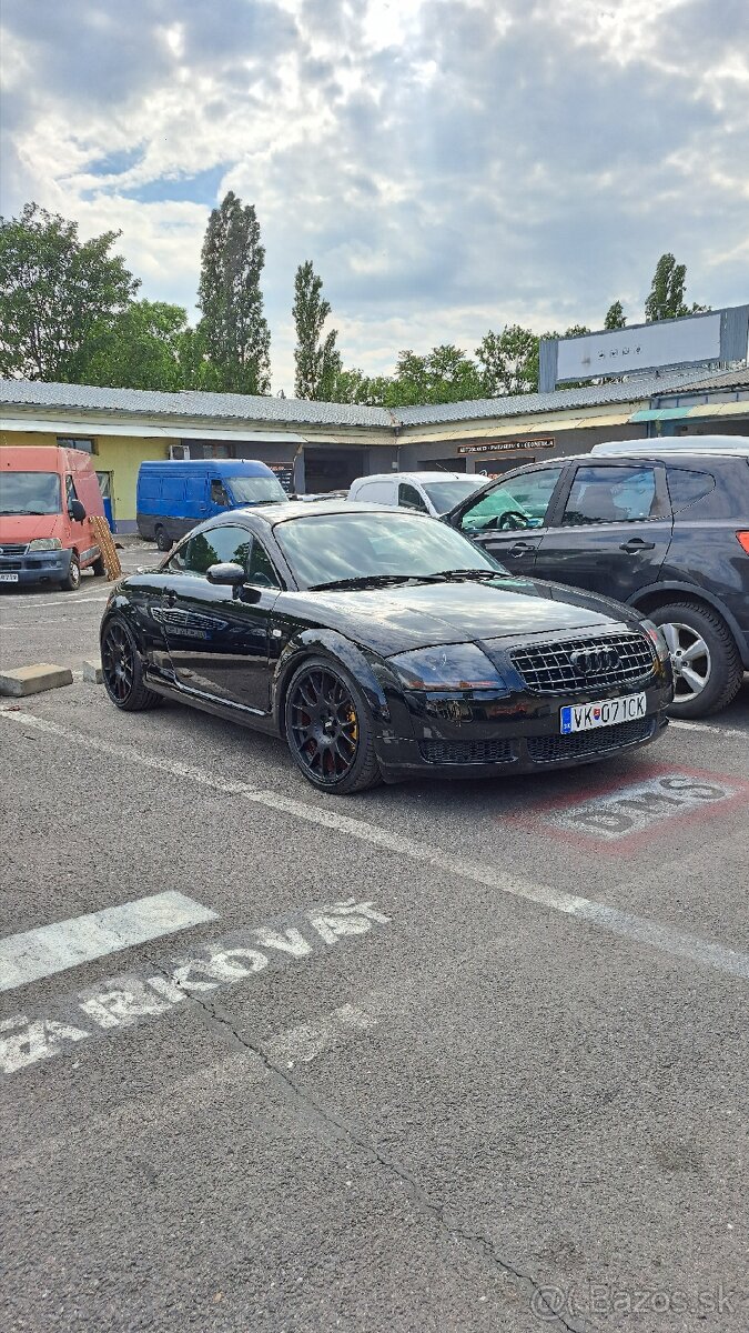 AUDI TT QUATTRO 165KW r.v 2000. 156tisic km