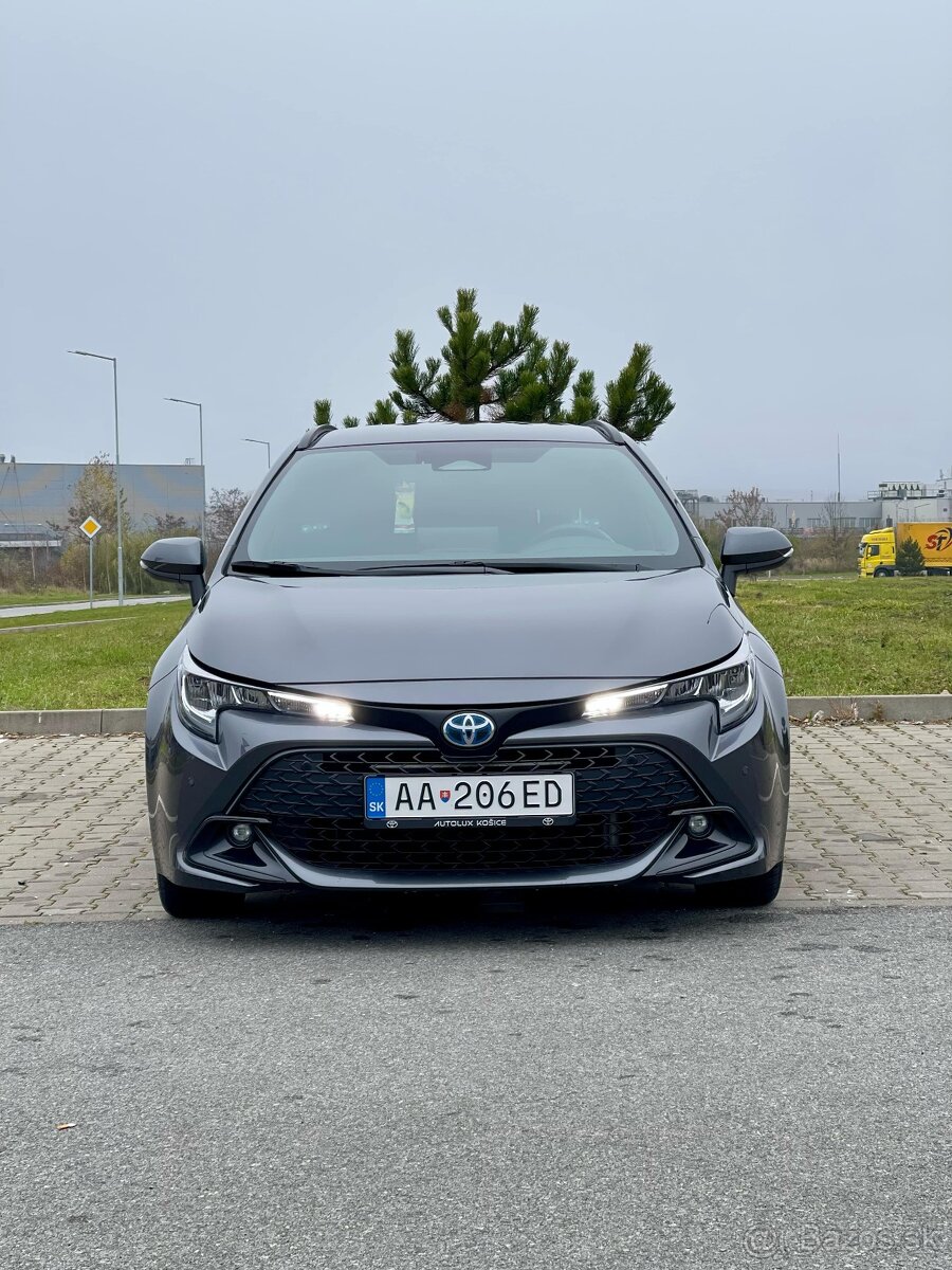 Toyota Corolla TS combi 2.0 hybrid