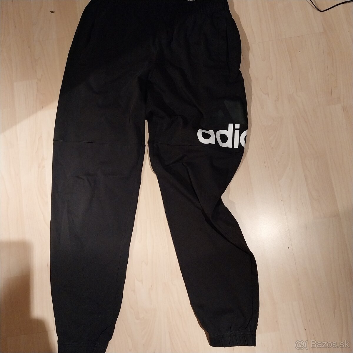 Adidas tepláky L