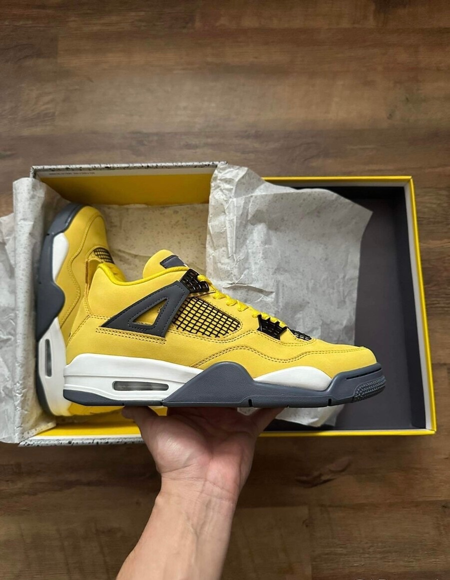 Nike Jordan 4 Lightning Yellow