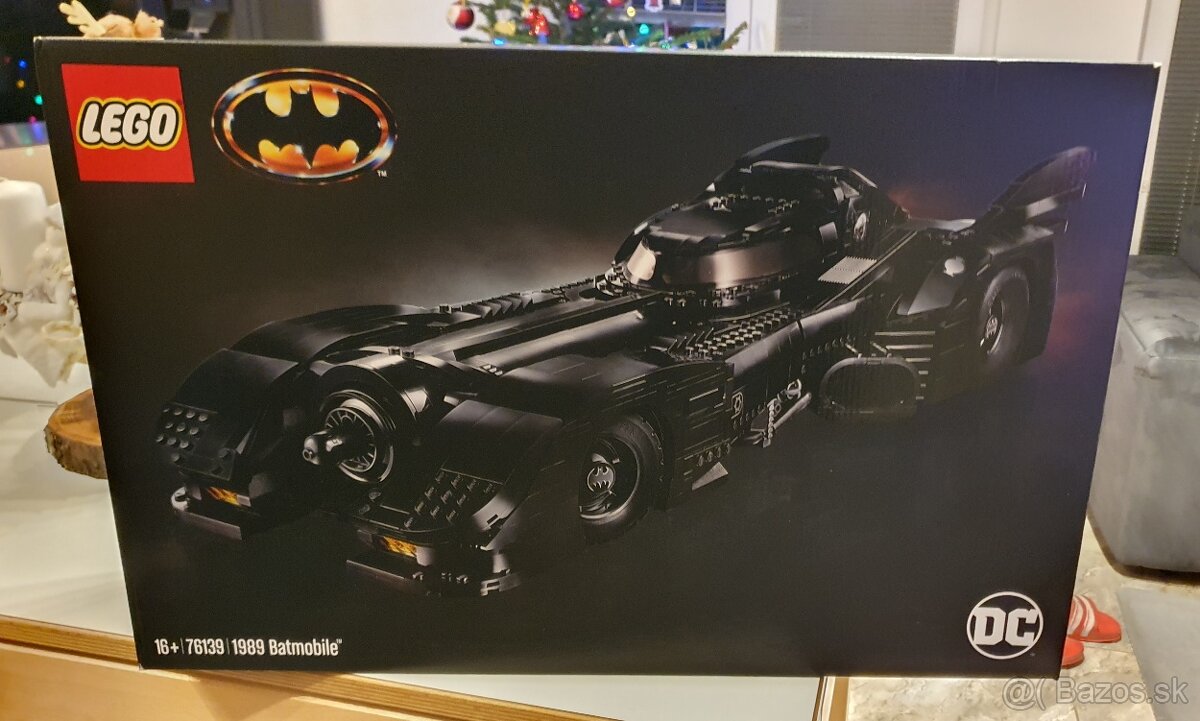 LEGO Super Heroes 76139 1989 Batmobil