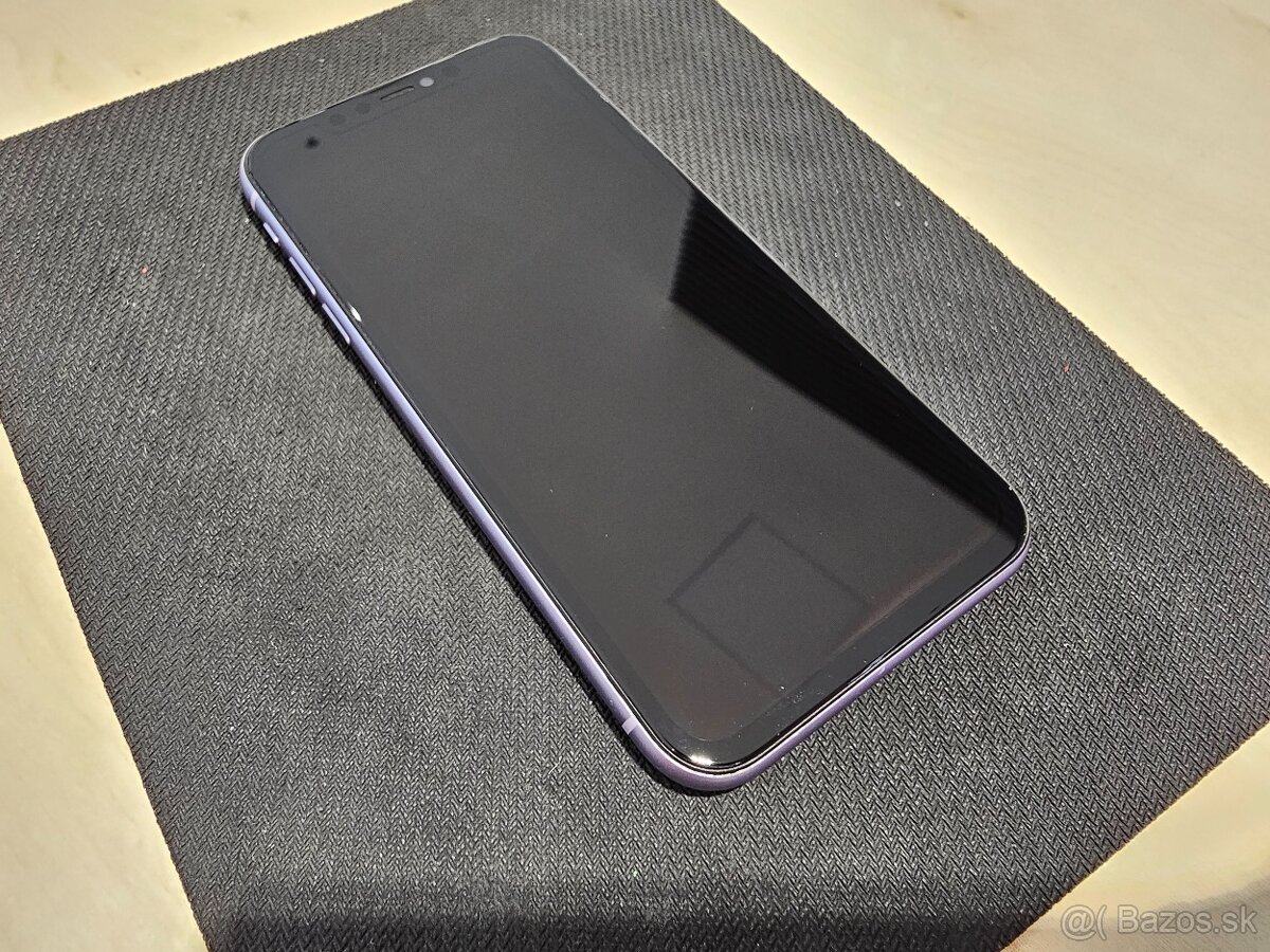 iPhone 11 64GB fialový purple , TOP stav