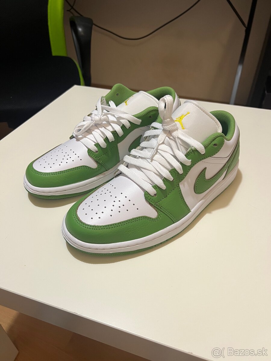 Nike Air Jordan 1 Low SE