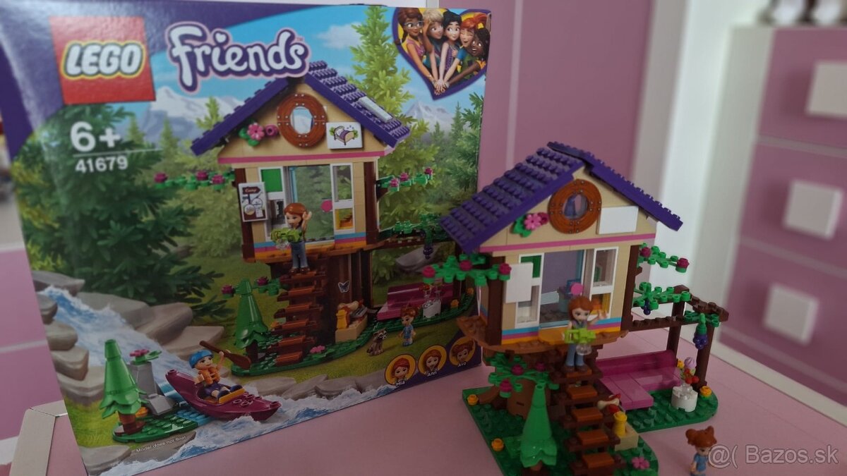 Lego Friends  domček v lese 41679