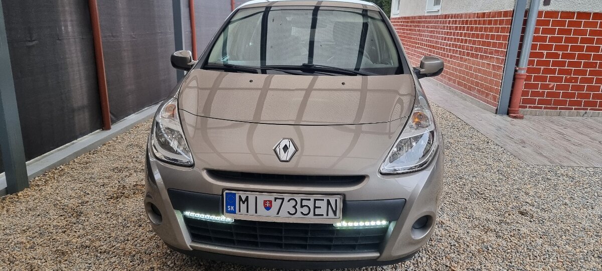 Predám Renault Clio 3,1.2 16V 55kw,r.v:2009 KLIMA/TEMPOMAT