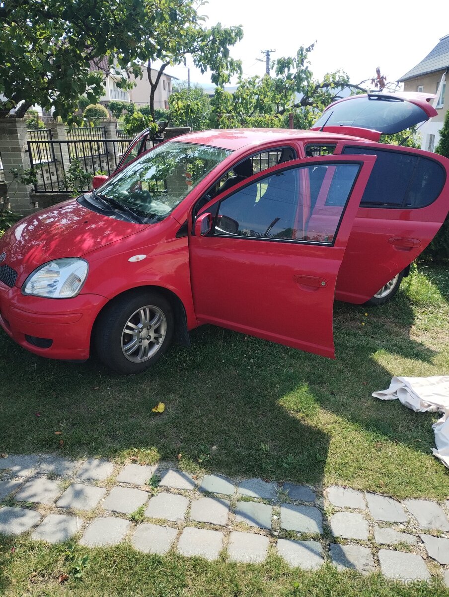 Toyota Yaris 2005