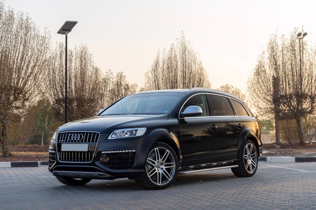 Audi Q7 V12