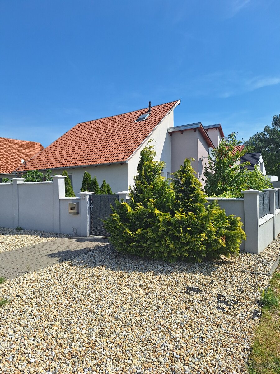 3 izbový rodinný dom 76m2, pozemok 250m2, Rajka