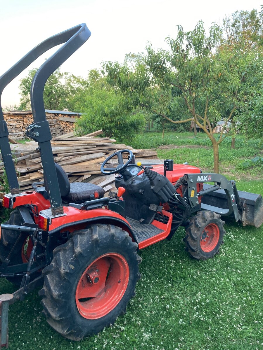 Predám traktor Kubota B 2420 plus čelný nakladač MX C1