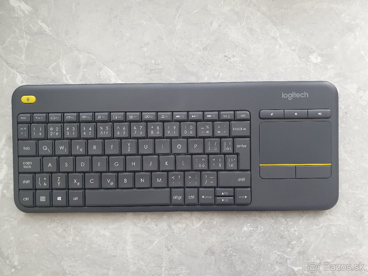 Logitech klávesnica K400 Plus SK ako nová