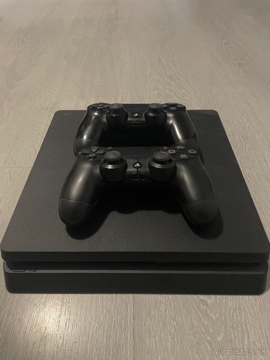 Predám PS4 slim 500gb