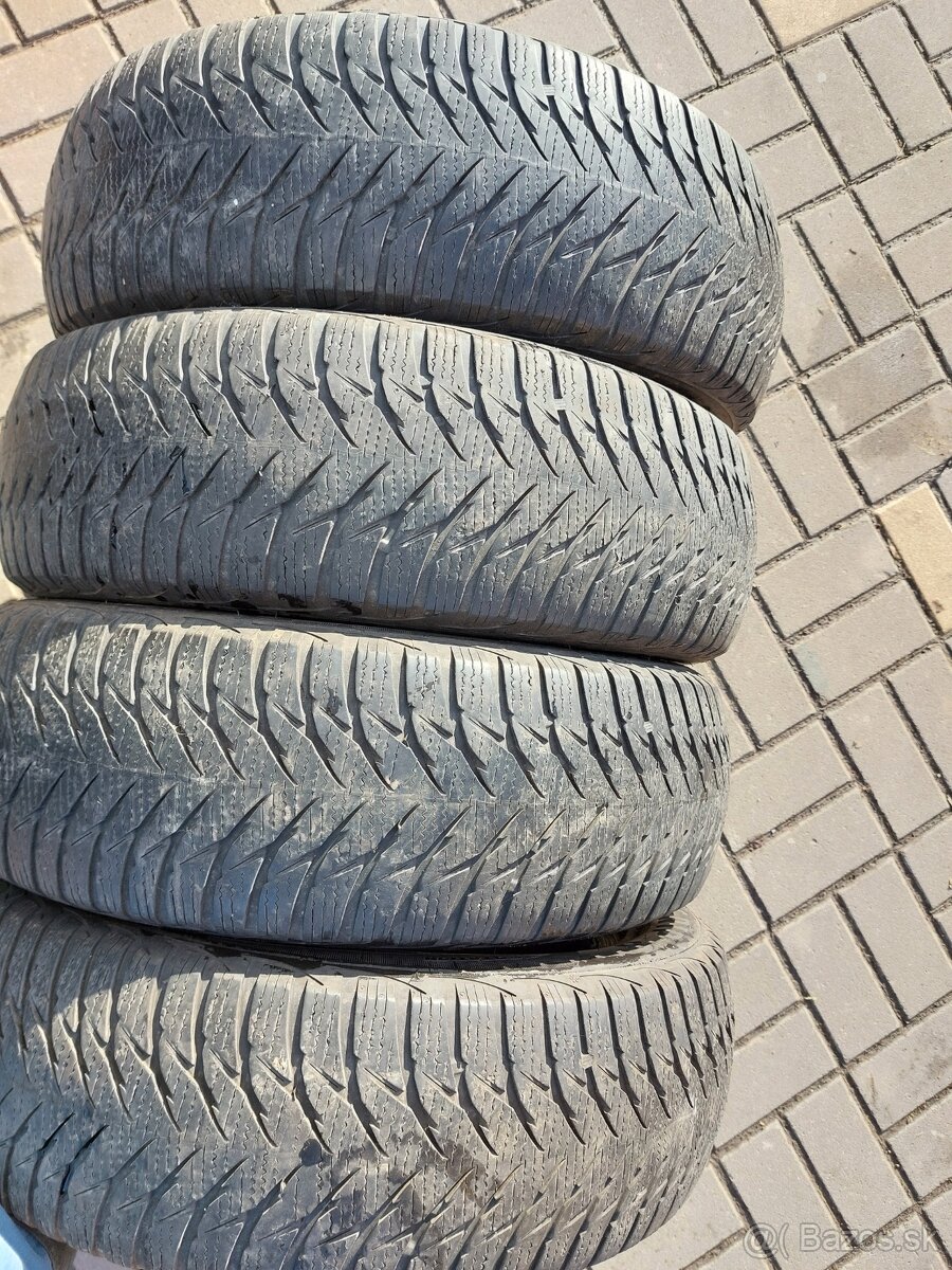 Predám 4ks zimné pneumatiky 195/60R16 C 99/97T