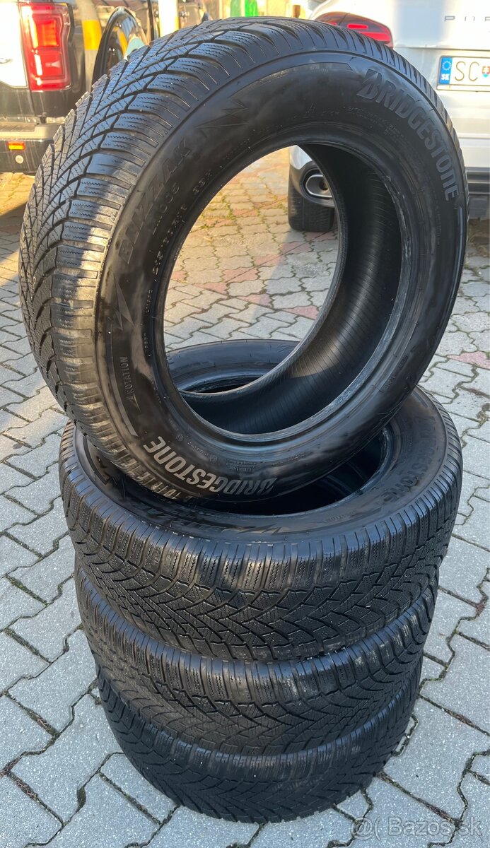 215/60 R16 Zimne Bridgestone Top Stav