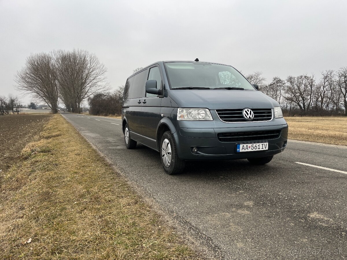 Volkswagen Caravelle T5