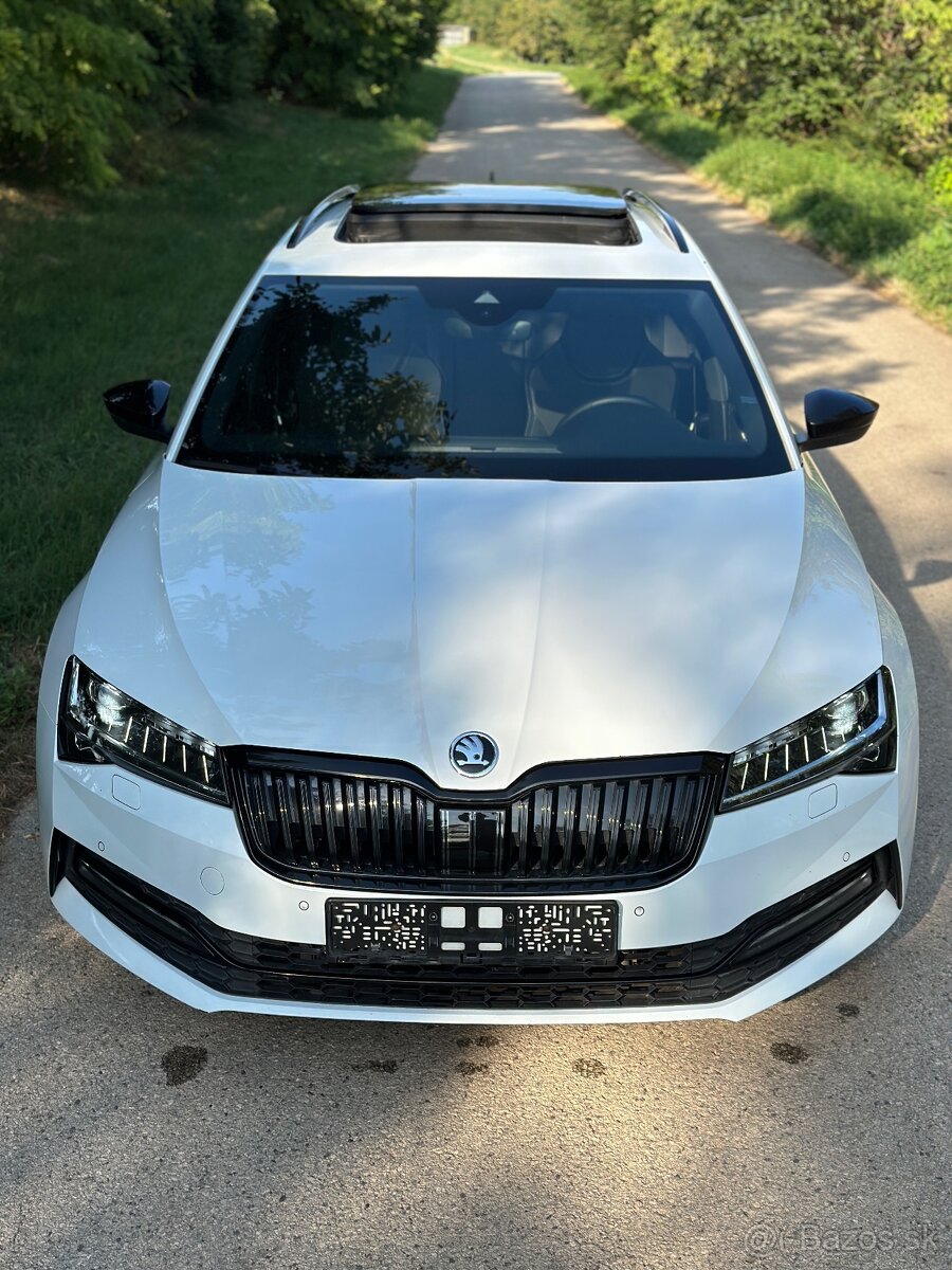 Škoda Superb Sportline Panorama/Virtual/Matrix/DCC/