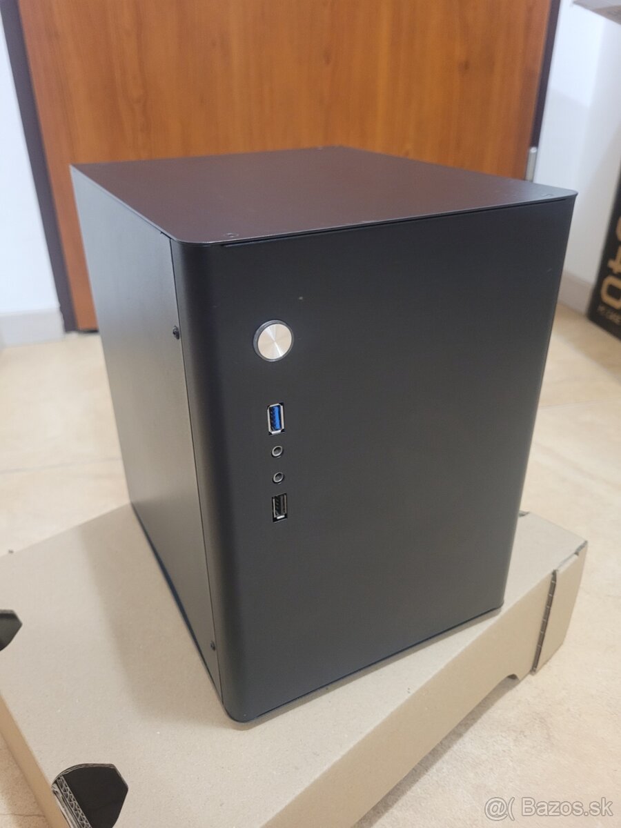 Predám ultra malé PC vhodné aj na hry