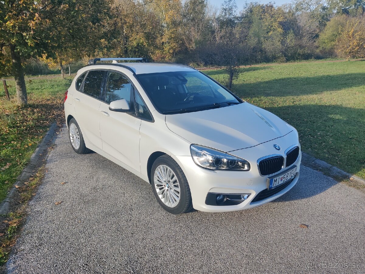 BMW 218i Active Tourer (F45)