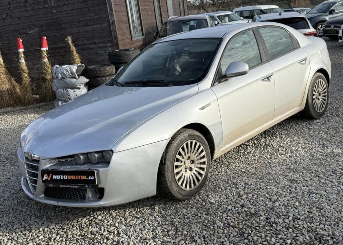 Alfa Romeo 159 1,9 JTD 8V MEDIUM nafta manuál 85 kw