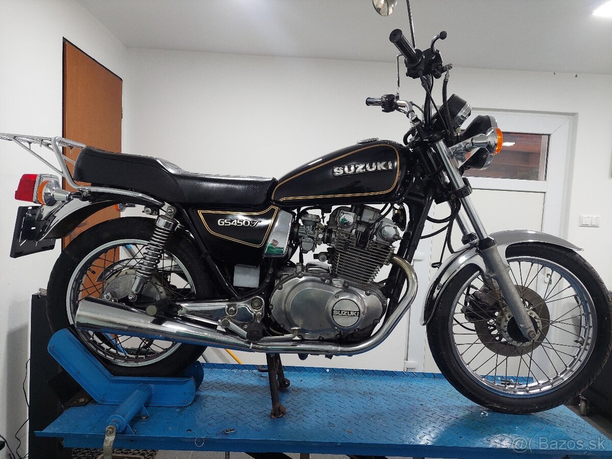 Suzuki GS450X