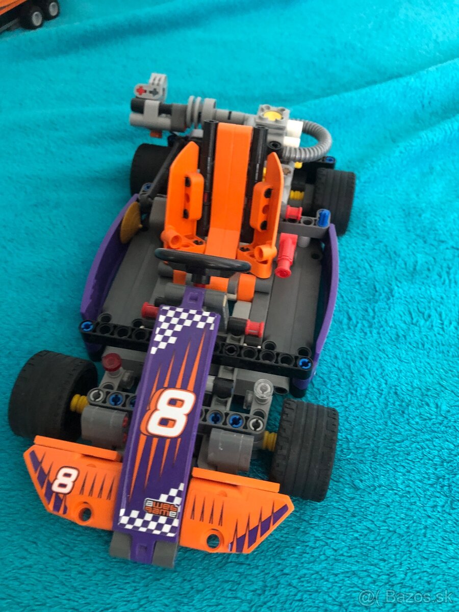 LEGO® Technic Motokara