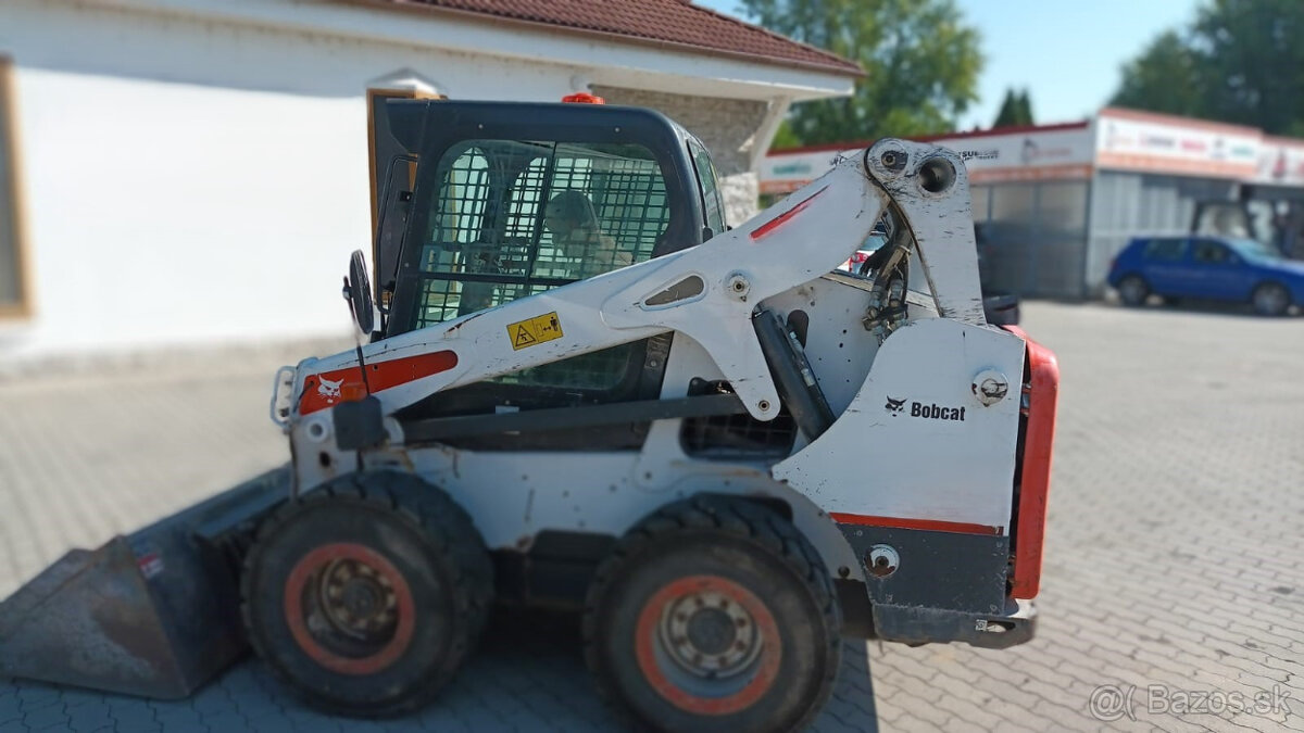 BOBCAT S650 univerzálny kolesový nakladač