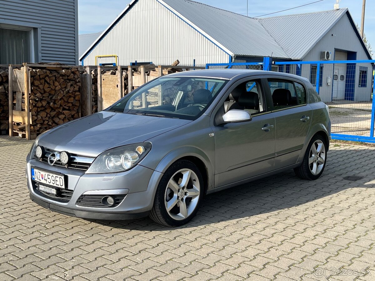 Opel Astra H 1.7 CDTi 2004 - klepe motor