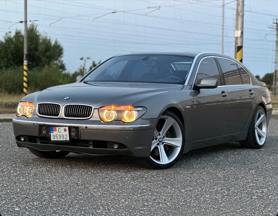 BMW E66 760Li V12