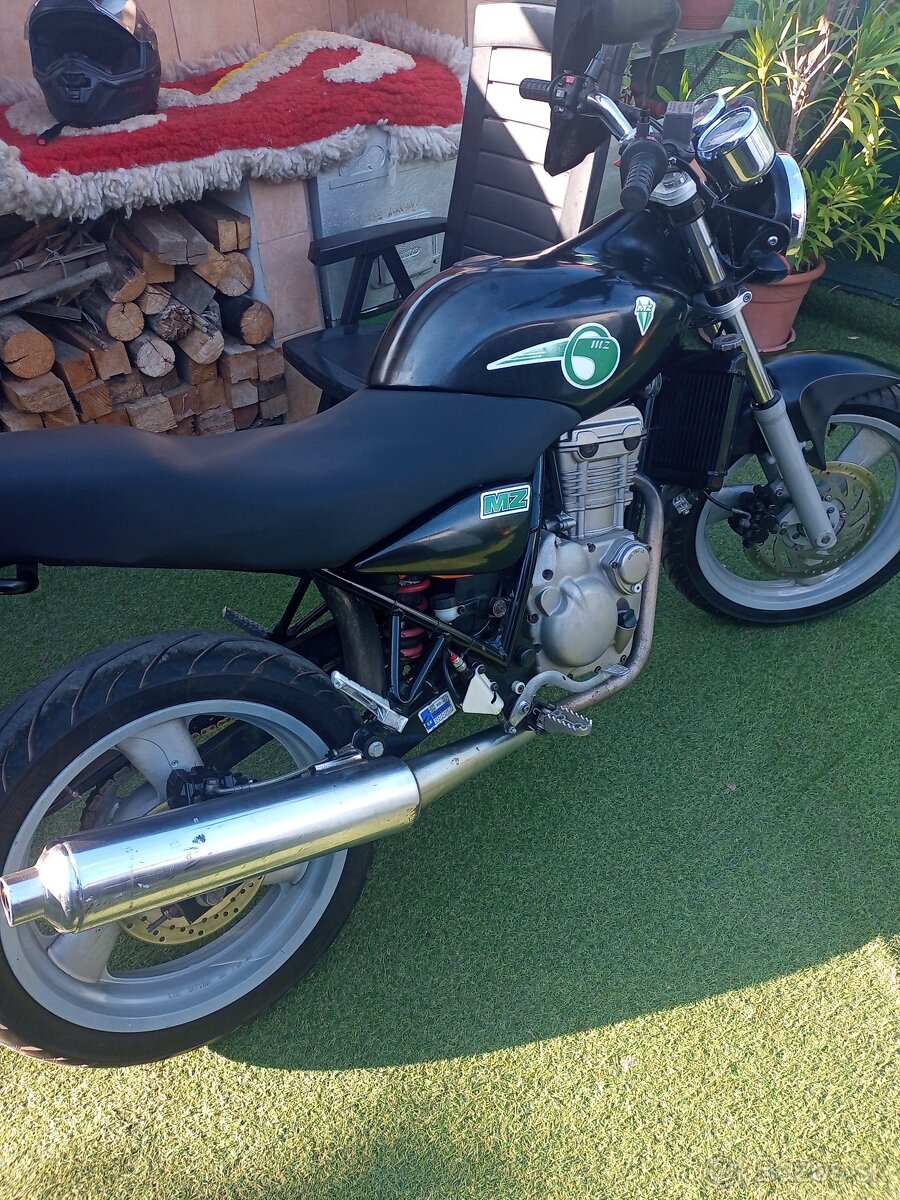 MZ RT 125  ŠTVORTAKT