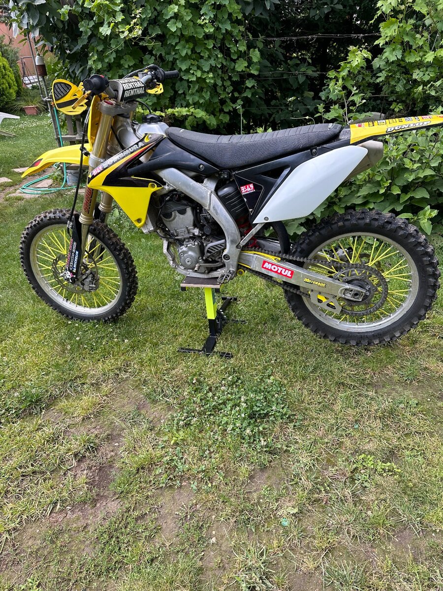 Suzuki RMZ 250