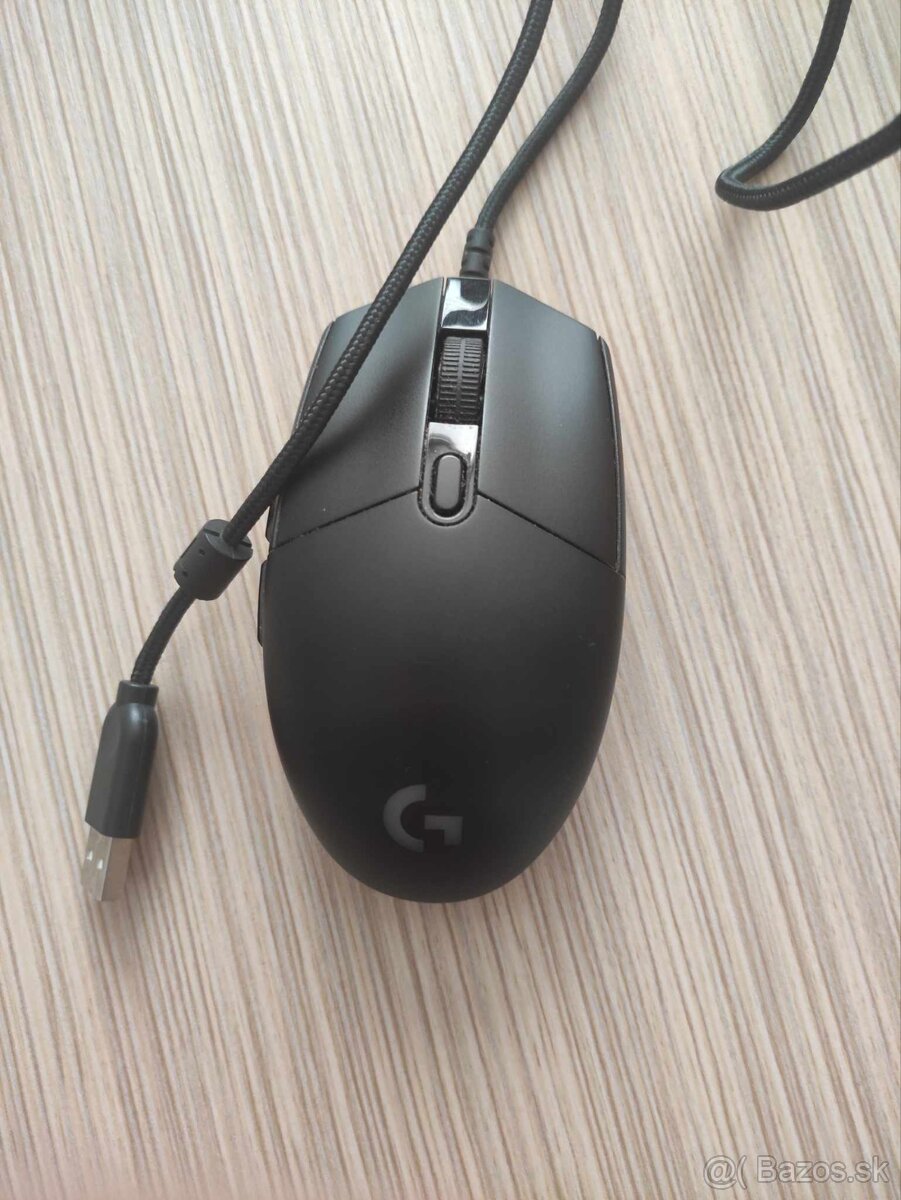 Logitech G Pro (staršia verzia myši)